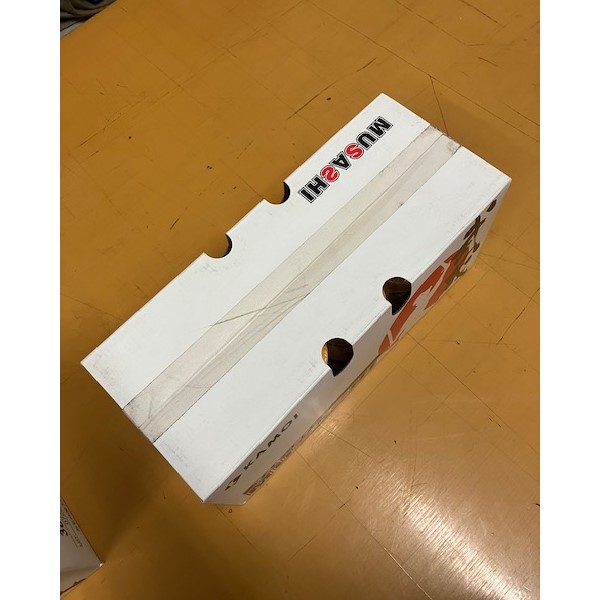 【アウトレット／在庫限り】武蔵　車輛塗装用マスキングテープ　38mm　1箱(30巻入り)【カモ井加工紙】キャンセル・返品不可 商品画像要確認 売切り終了品