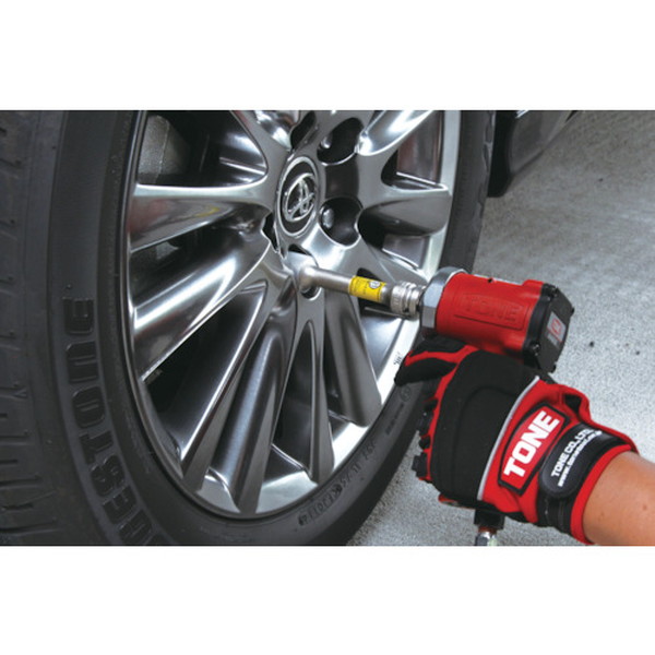 ＴＯＮＥ　プロテクター付インパクト用薄形ロングホイルナットソケット（自動車整備用）　対辺寸法１９ｍｍ（4AP-19LLN）124-0301【ＴＯＮＥ（株）】